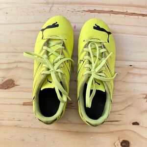 Kids size 2.5 Puma cleats